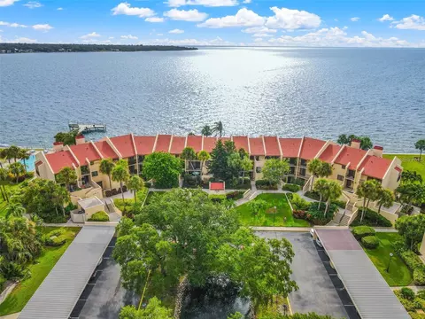 7520 Sunshine Skyway Ln S #112, Saint Petersburg, FL 33711