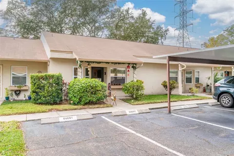 10680 43rd St N #306, Clearwater, FL 33762