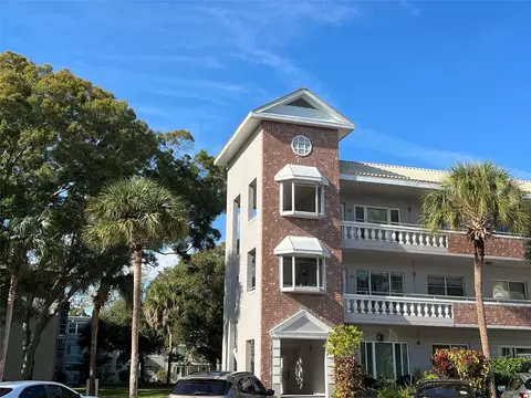 2460 Persian Dr #26, Clearwater, FL 33763