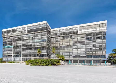 15462 Gulf Blvd #901, Madeira Beach, FL 33708