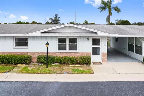 12400 Park Blvd #207, Seminole, FL 33772