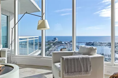180 Beach Dr NE #1402, Saint Petersburg, FL 33701