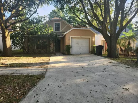 720 Cape Cod Cir, Valrico, FL 33594 photo 1