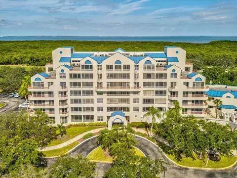 2333 Feather Sound Dr #A705, Clearwater, FL 33762