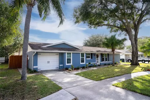 35 Valencia Cir, Safety Harbor, FL 34695