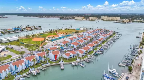 215 Medallion Blvd #B, Madeira Beach, FL 33708