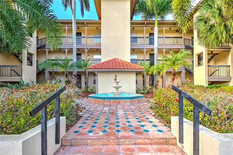 2400 Feather Sound Dr #335, Clearwater, FL 33762