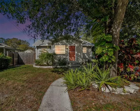 610 2nd Ave NW, Largo, FL 33770