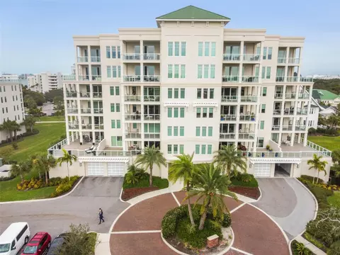 85 Belleview Blvd #201, Belleair, FL 33756