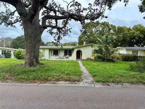 611 37th Ave NE, Saint Petersburg, FL 33704