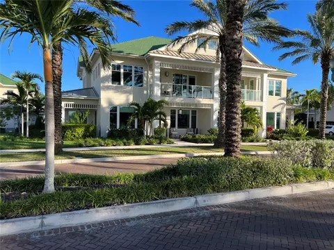 277 Belleview Blvd, Belleair, FL 33756