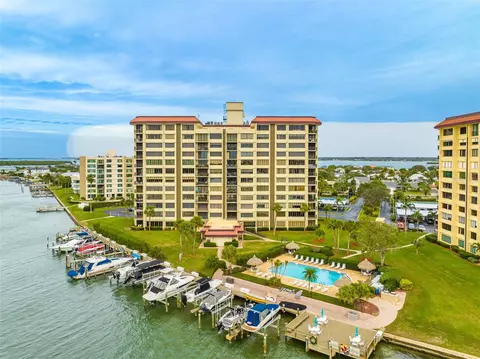736 Island Way #302, Clearwater Beach, FL 33767
