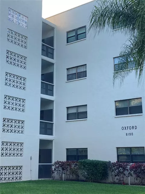 6190 80th St N #101, Saint Petersburg, FL 33709
