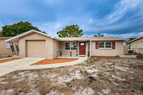 3041 Wellington Dr, Holiday, FL 34691