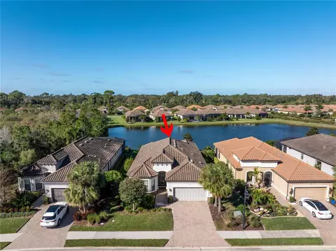 9915 Craftsman Park Way, Palmetto, FL 34221