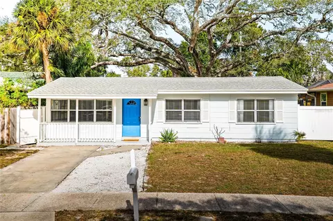 426 Roanoke St, Dunedin, FL 34698