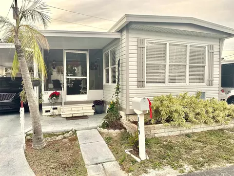 7490 46th Ave N #119, Saint Petersburg, FL 33709
