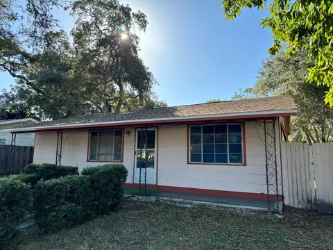5322 8th Ave S, Gulfport, FL 33707