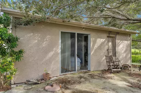 11575 Murray Ave, Seminole, FL 33778