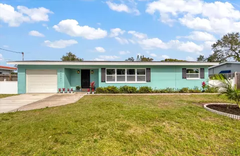10931 Temple Ter, Seminole, FL 33772