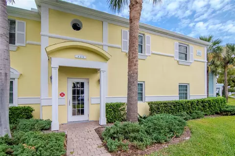 123 Seahorse Dr SE #A, Saint Petersburg, FL 33705