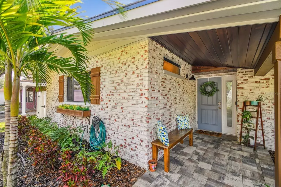  9978 55th Ave N, Saint Petersburg, FL 33708 photo 1
