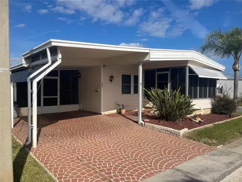 199 Red Maple Dr, Palm Harbor, FL 34684