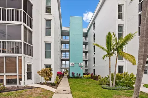 4900 38th Way S #505, Saint Petersburg, FL 33711