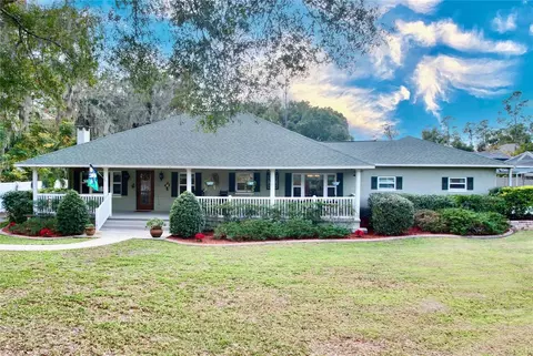 18002 Hanna Rd, Lutz, FL 33549