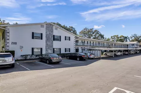 200 Glennes Ln #107, Dunedin, FL 34698