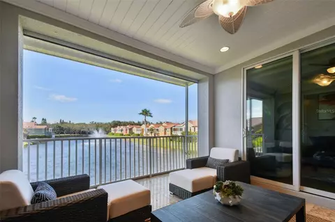 16 Franklin Ct S #B, Saint Petersburg, FL 33711