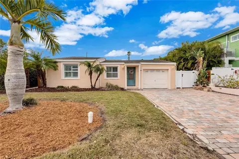 16110 3rd St E, Redington Beach, FL 33708