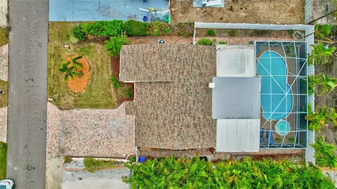 16110 3rd St E, Redington Beach, FL 33708 photo 2