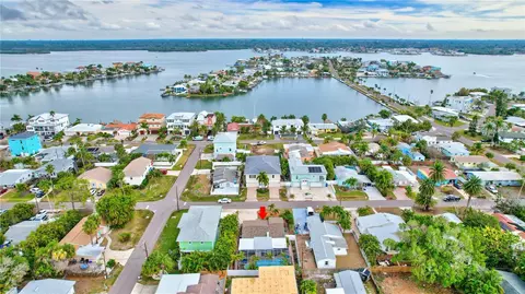 16110 3rd St E, Redington Beach, FL 33708 photo 16