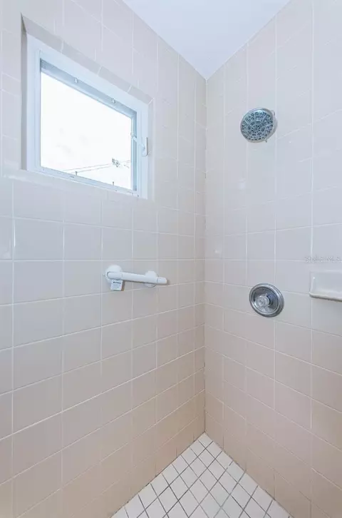 132 6th Ave N, Saint Petersburg, FL 33701