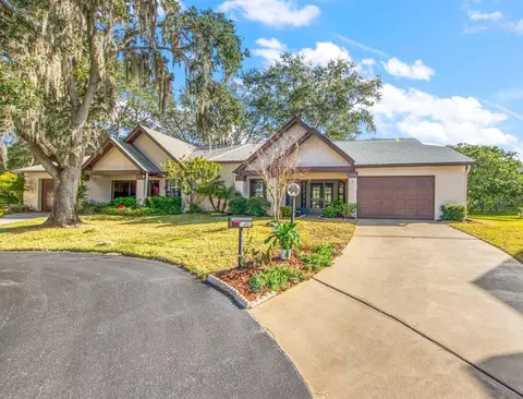 1480 Pheasant Creek Dr, Palm Harbor, FL 34684