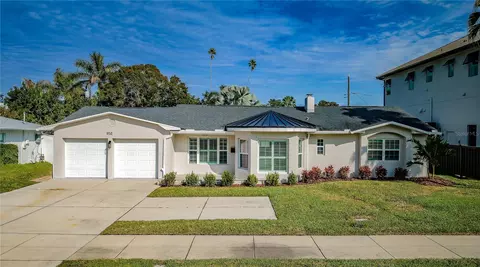 950 Snell Isle Blvd NE, Saint Petersburg, FL 33704