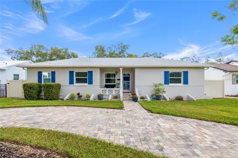 523 34th Ave NE, Saint Petersburg, FL 33704