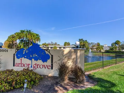 3001 58th Ave S #612, Saint Petersburg, FL 33712