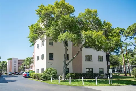 5980 80th St N #103, Saint Petersburg, FL 33709
