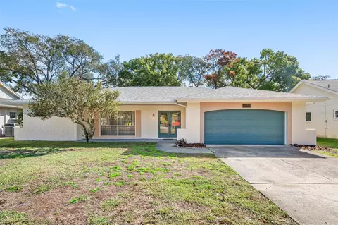 7810 Doral Dr, Hudson, FL 34667