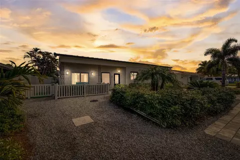 17353 Kennedy Dr, North Redington Beach, FL 33708