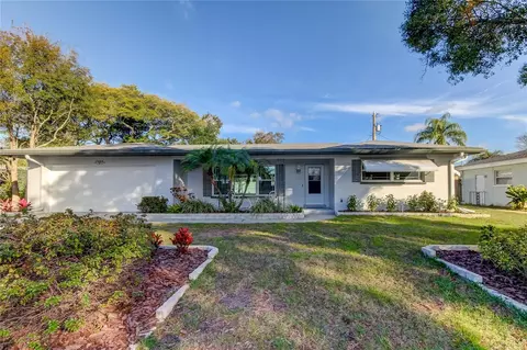 2006 Jeffords St, Clearwater, FL 33764