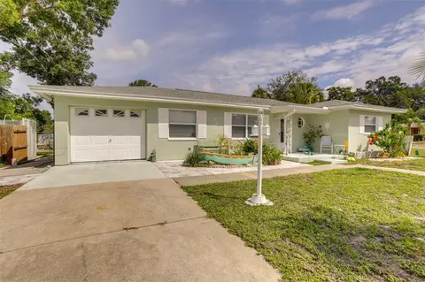 10901 Mohawk Rd, Saint Petersburg, FL 33708