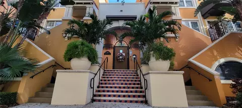 200 4th Ave S #203, Saint Petersburg, FL 33701
