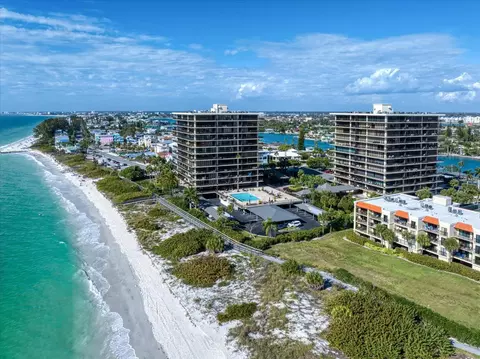 7650 Bayshore Dr #1001, Treasure Island, FL 33706