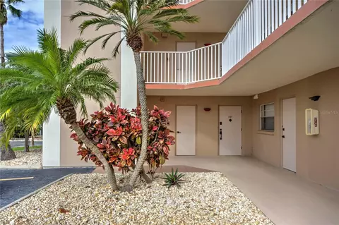 1847 Shore Dr S #101, South Pasadena, FL 33707