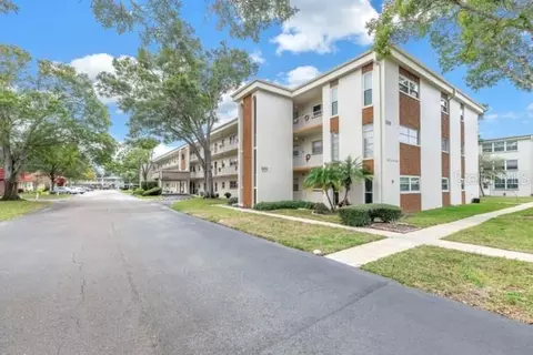 5880 38th Ave N #207, Saint Petersburg, FL 33710