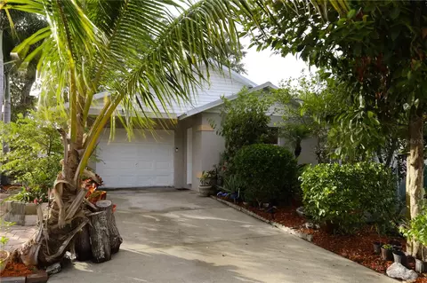 1211 Dr Martin Luther King Jr Pl, Palmetto, FL 34221