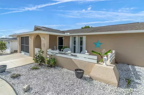3711 Calera Dr, New Port Richey, FL 34652